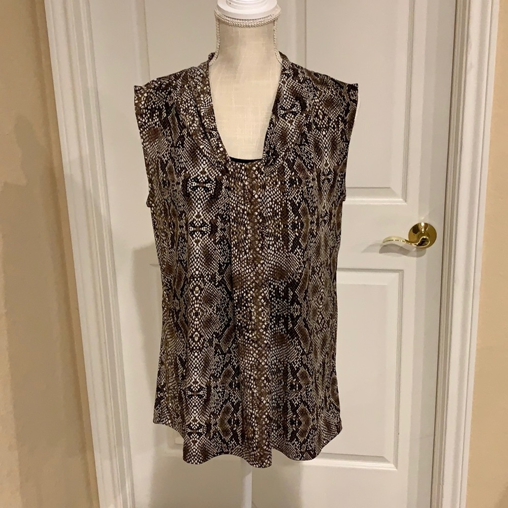 Dana Bachman, Sz Large, animal print, sleeveless top.